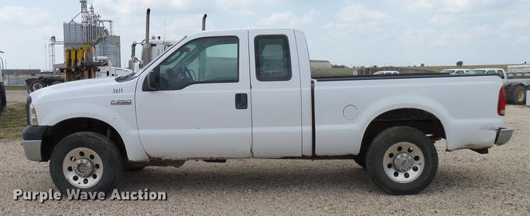 image for item DD8408 2007 Ford F250 Super Duty SuperCab pickup truck