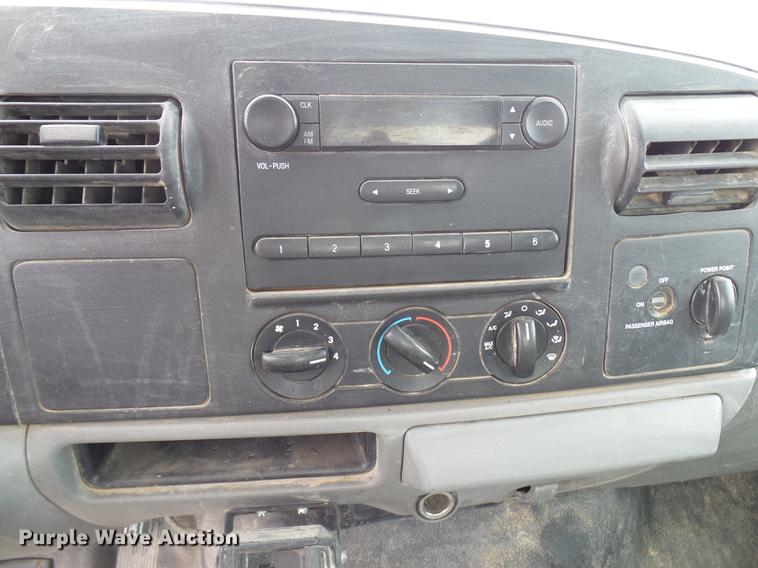 image for item DD8408 2007 Ford F250 Super Duty SuperCab pickup truck