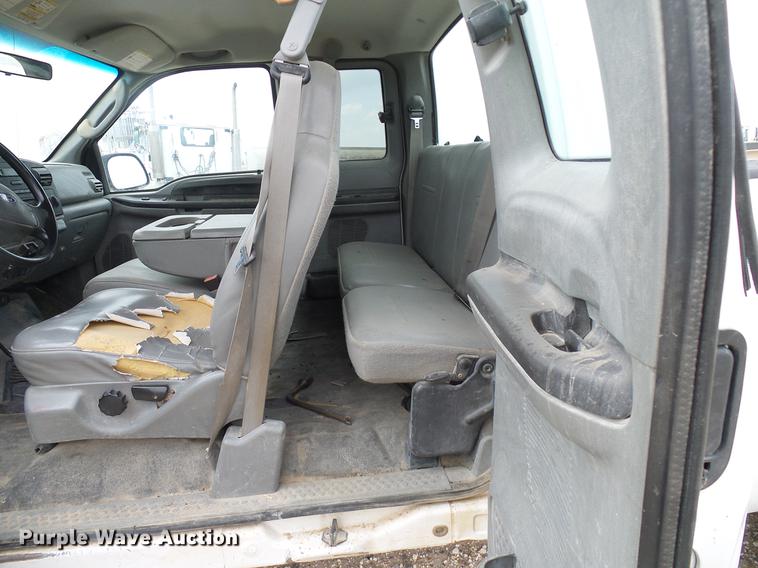 image for item DD8408 2007 Ford F250 Super Duty SuperCab pickup truck