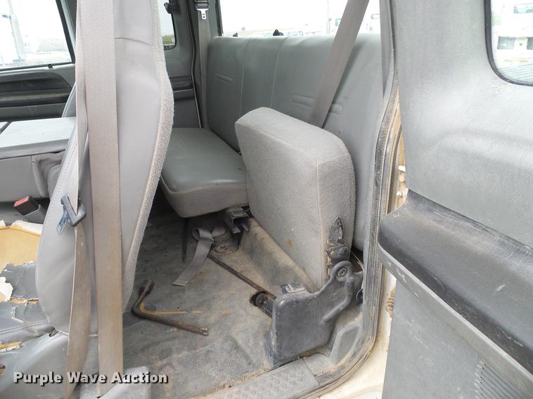 image for item DD8408 2007 Ford F250 Super Duty SuperCab pickup truck