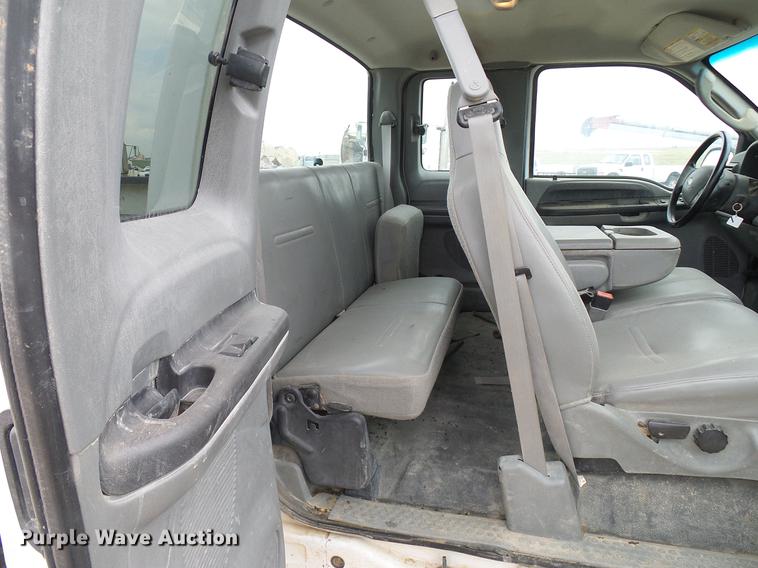 image for item DD8408 2007 Ford F250 Super Duty SuperCab pickup truck
