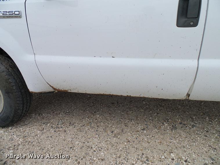 image for item DD8408 2007 Ford F250 Super Duty SuperCab pickup truck