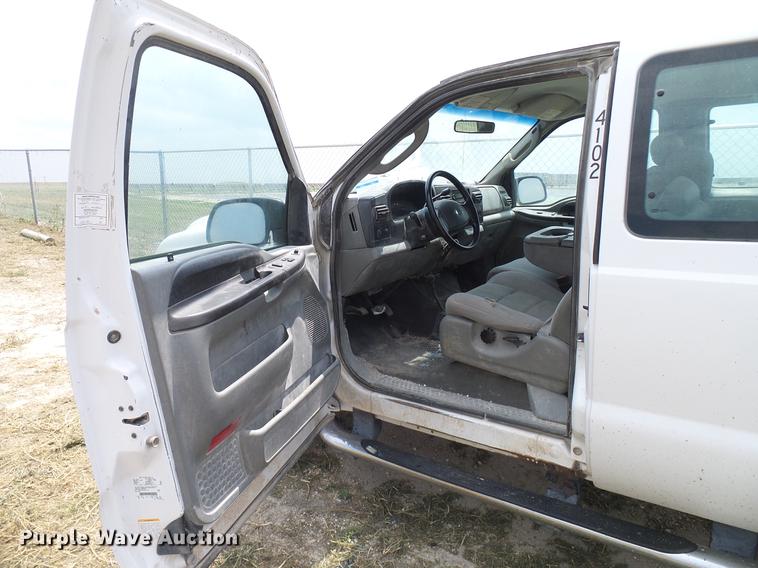 image for item DD8411 2005 Ford F250 Super Duty SuperCab pickup truck