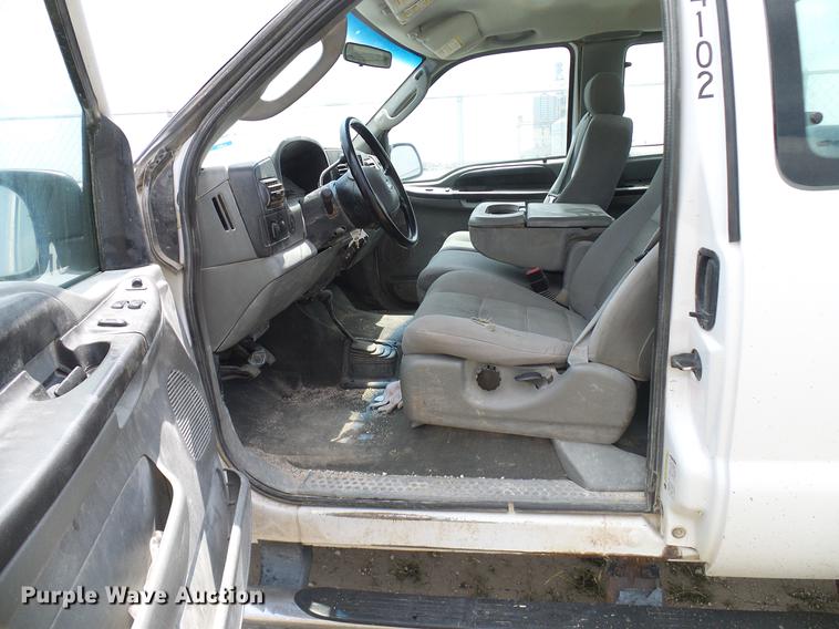 image for item DD8411 2005 Ford F250 Super Duty SuperCab pickup truck