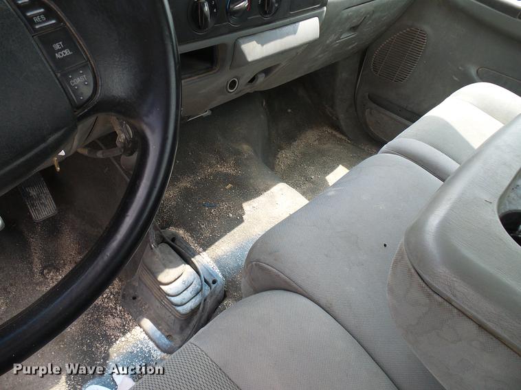 image for item DD8411 2005 Ford F250 Super Duty SuperCab pickup truck