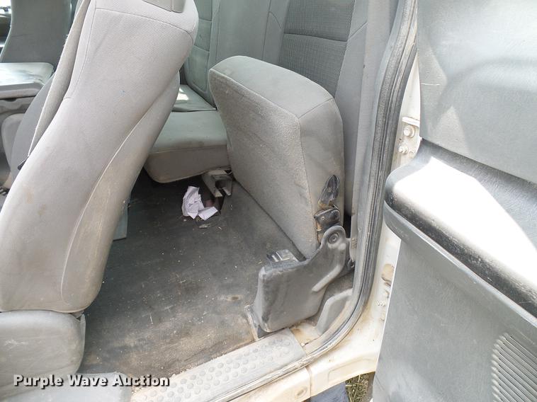 image for item DD8411 2005 Ford F250 Super Duty SuperCab pickup truck