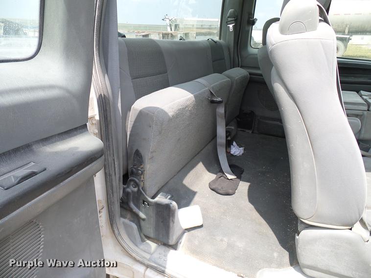 image for item DD8411 2005 Ford F250 Super Duty SuperCab pickup truck