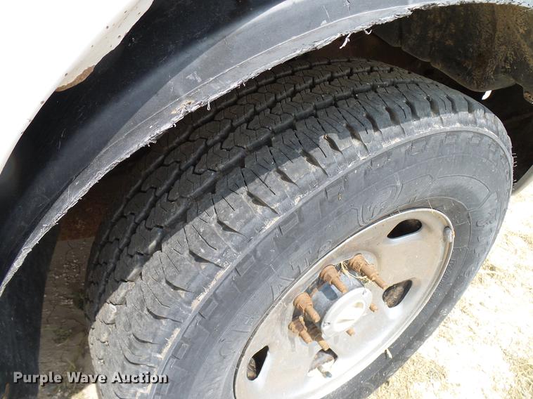 image for item DD8411 2005 Ford F250 Super Duty SuperCab pickup truck