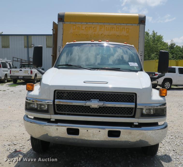 image for item DE3798 2004 Chevrolet C4500 box truck