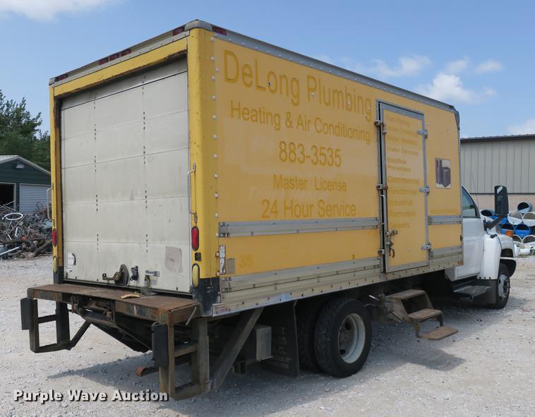 image for item DE3798 2004 Chevrolet C4500 box truck
