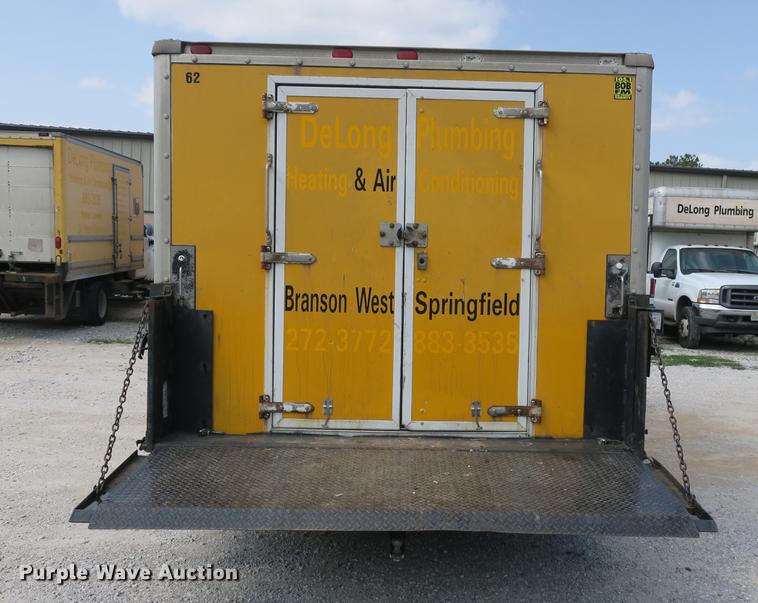 image for item DE3801 2003 Chevrolet Express G3500 box truck