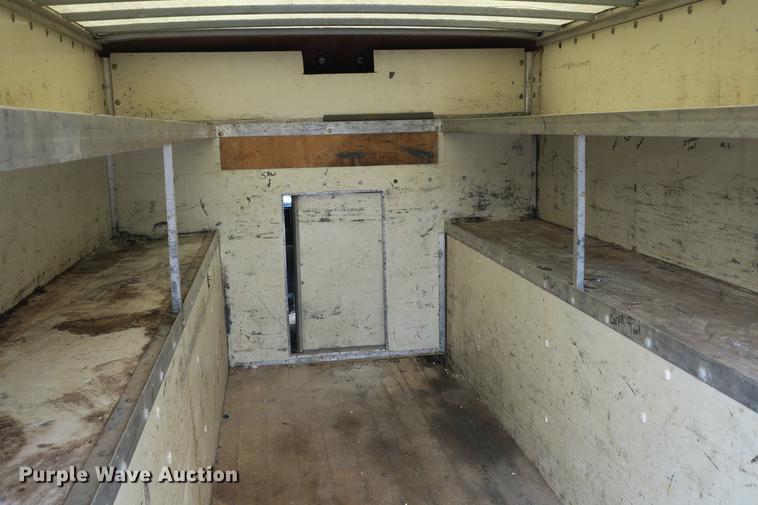 image for item DE3801 2003 Chevrolet Express G3500 box truck