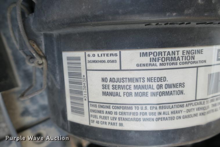 image for item DE3801 2003 Chevrolet Express G3500 box truck