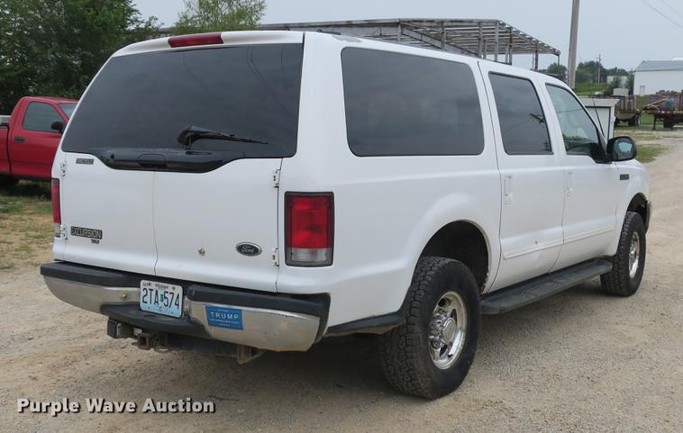 image for item DE3802 2000 Ford Excursion SUV