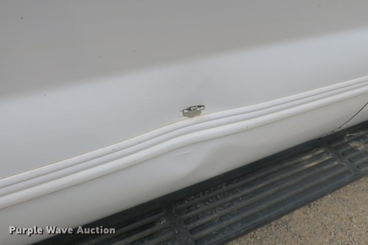 image for item DE3802 2000 Ford Excursion SUV