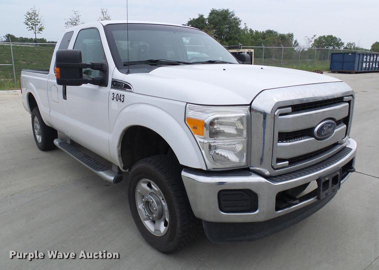 image for item DE5169 2012 Ford F250 Super Duty SuperCab pickup truck