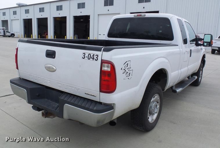image for item DE5169 2012 Ford F250 Super Duty SuperCab pickup truck