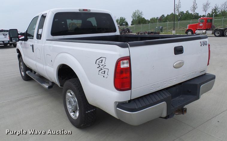 image for item DE5169 2012 Ford F250 Super Duty SuperCab pickup truck