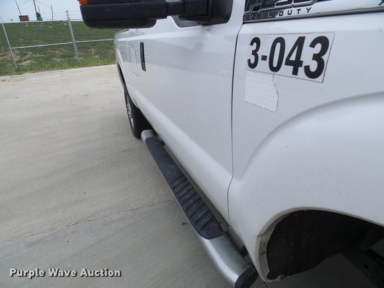 image for item DE5169 2012 Ford F250 Super Duty SuperCab pickup truck