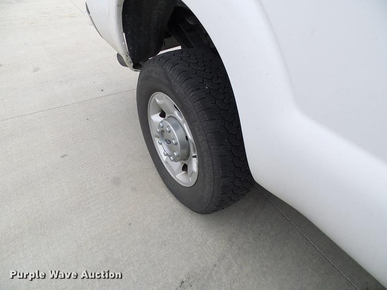 image for item DE5169 2012 Ford F250 Super Duty SuperCab pickup truck