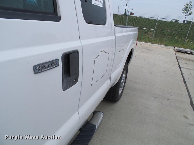 image for item DE5169 2012 Ford F250 Super Duty SuperCab pickup truck