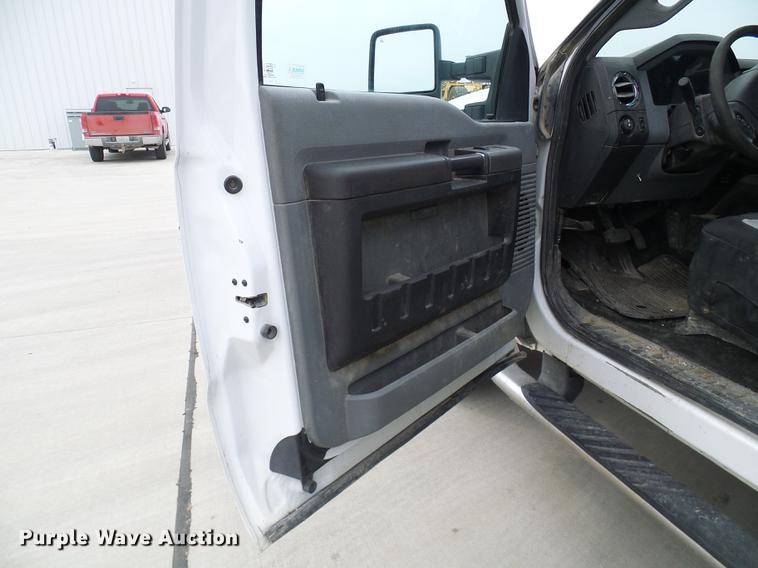 image for item DE5169 2012 Ford F250 Super Duty SuperCab pickup truck