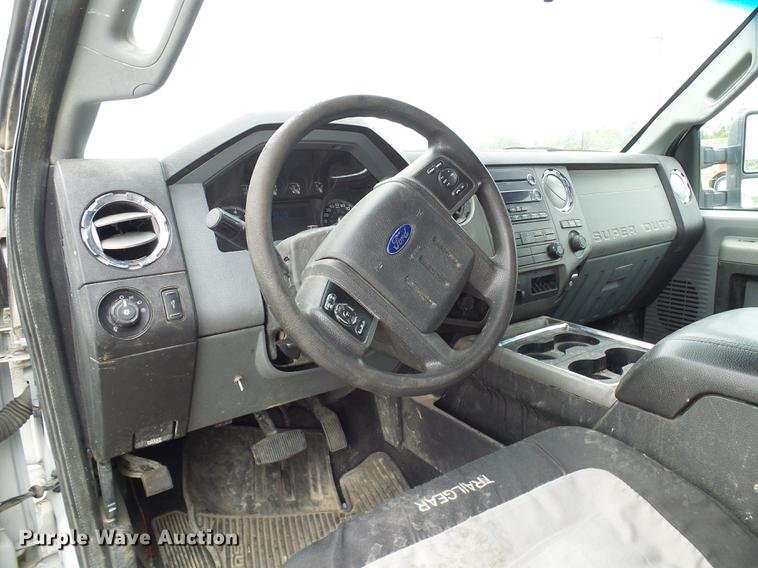 image for item DE5169 2012 Ford F250 Super Duty SuperCab pickup truck