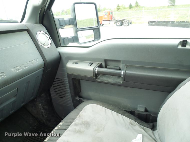 image for item DE5169 2012 Ford F250 Super Duty SuperCab pickup truck