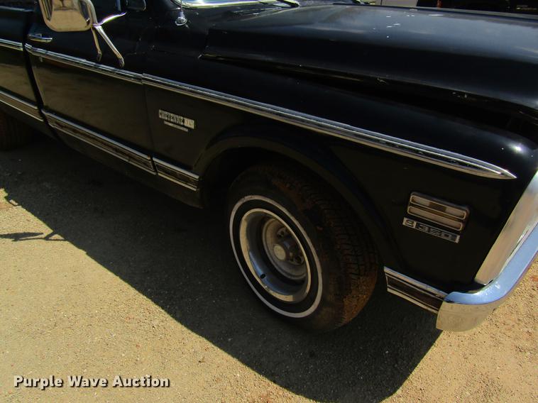 image for item DE5184 1972 Chevrolet Cheyenne 10 pickup truck