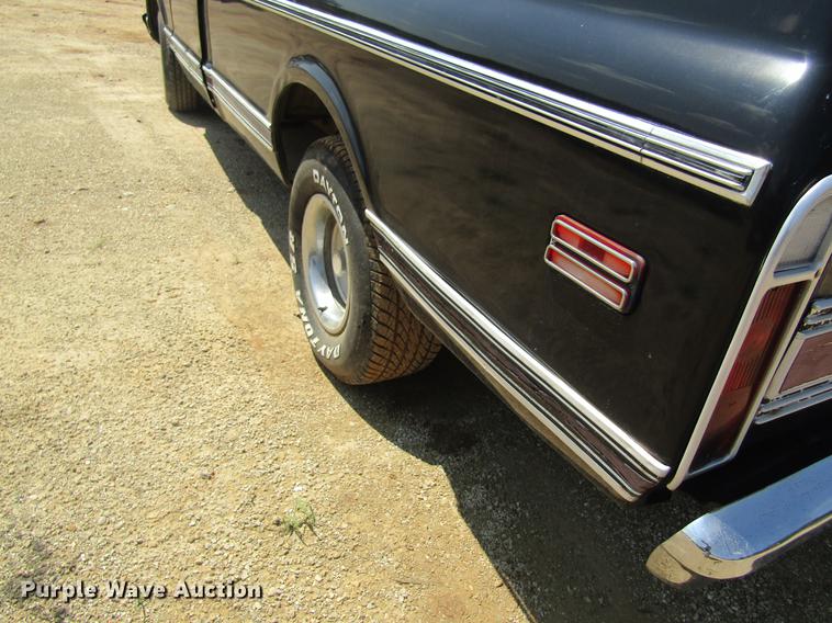 image for item DE5184 1972 Chevrolet Cheyenne 10 pickup truck