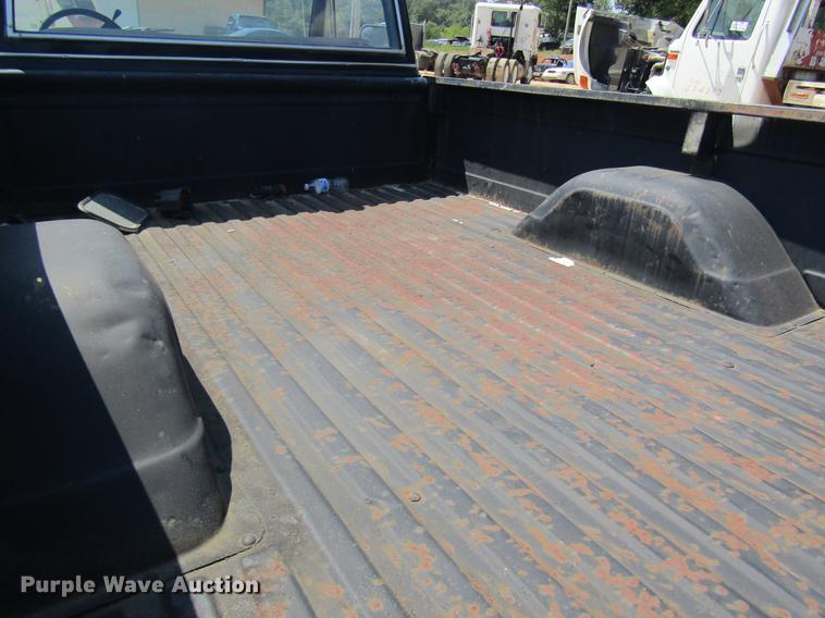 image for item DE5184 1972 Chevrolet Cheyenne 10 pickup truck