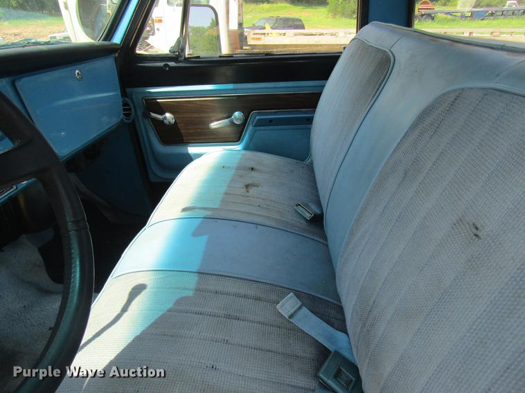 image for item DE5184 1972 Chevrolet Cheyenne 10 pickup truck