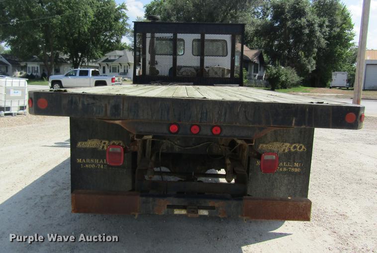 image for item DE5192 1989 Volvo FE613 flatbed truck