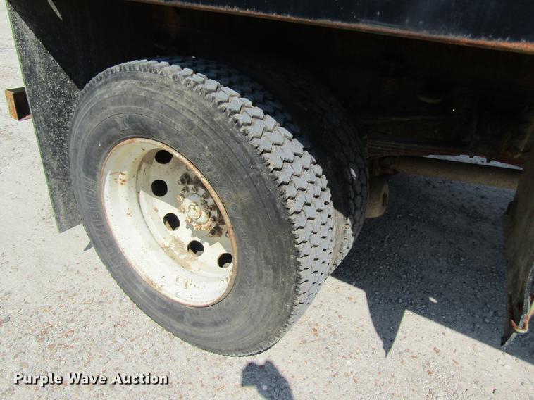 image for item DE5192 1989 Volvo FE613 flatbed truck