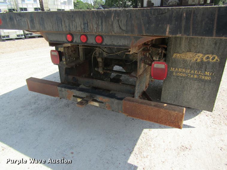 image for item DE5192 1989 Volvo FE613 flatbed truck