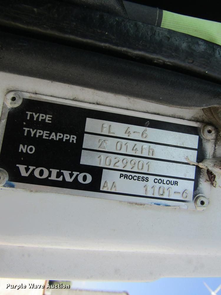 image for item DE5192 1989 Volvo FE613 flatbed truck