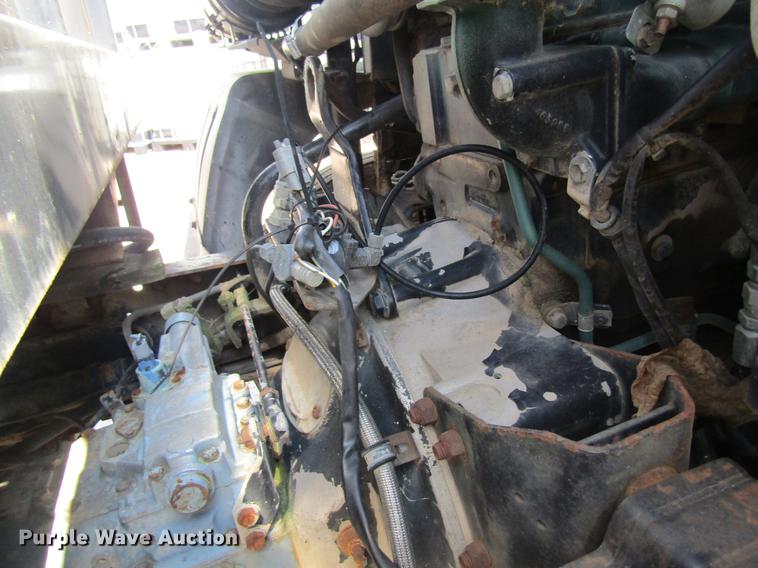 image for item DE5192 1989 Volvo FE613 flatbed truck