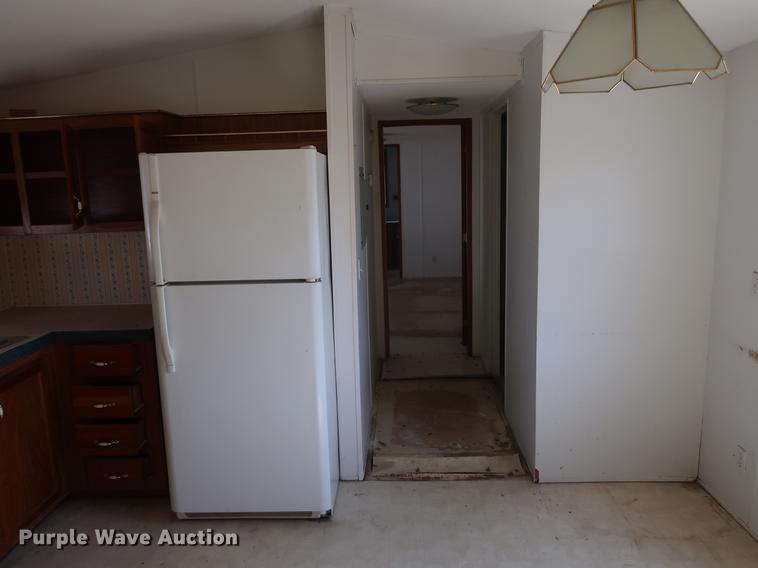 image for item DE6086 1995 Fleetwood Homes mobile home