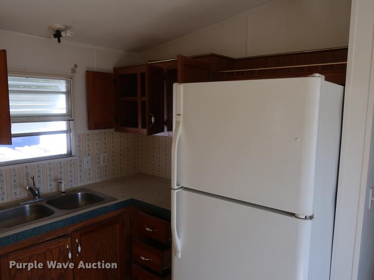 image for item DE6086 1995 Fleetwood Homes mobile home