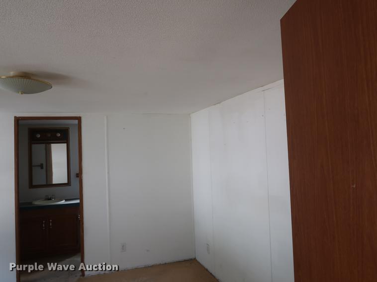 image for item DE6086 1995 Fleetwood Homes mobile home