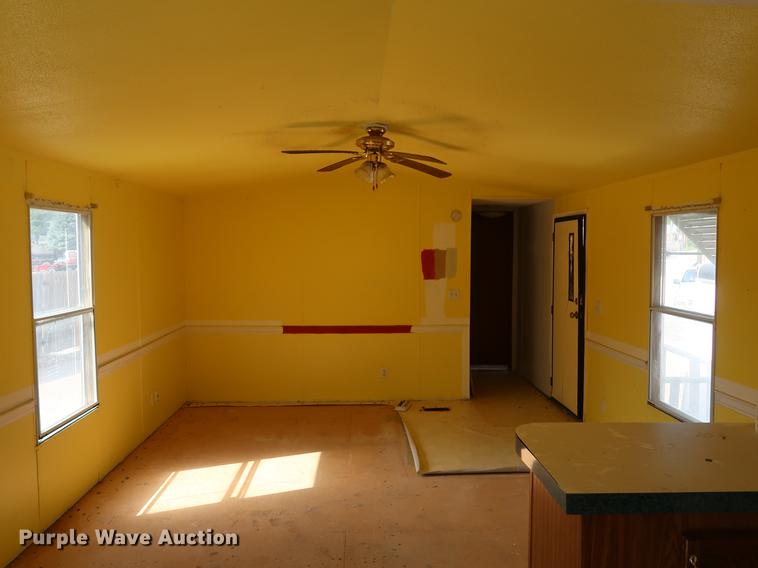 image for item DE6086 1995 Fleetwood Homes mobile home