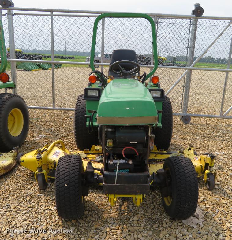 image for item DE6376 John Deere 855 utility tractor