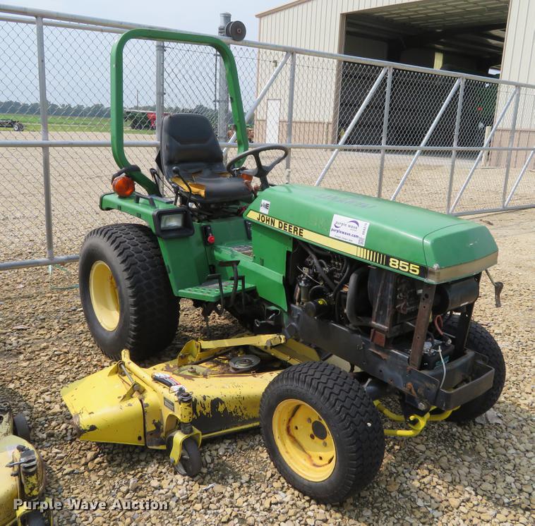 image for item DE6376 John Deere 855 utility tractor