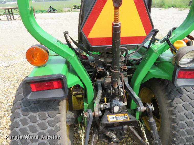 image for item DE6376 John Deere 855 utility tractor