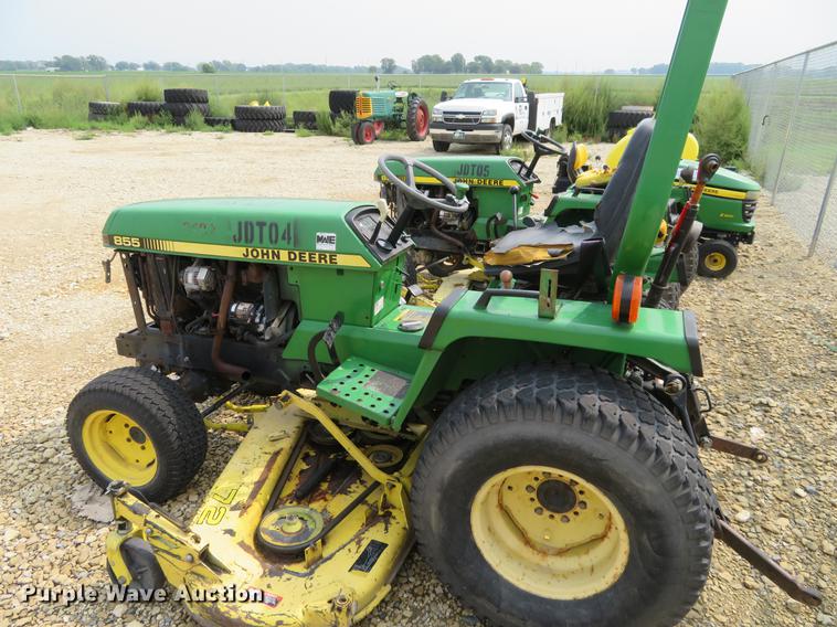 image for item DE6376 John Deere 855 utility tractor