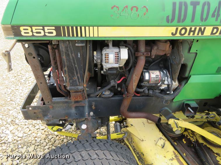 image for item DE6376 John Deere 855 utility tractor