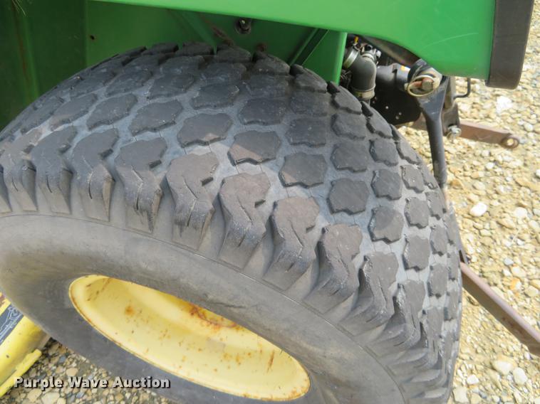 image for item DE6376 John Deere 855 utility tractor