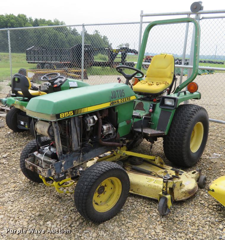 image for item DE6377 John Deere 855 utility tractor