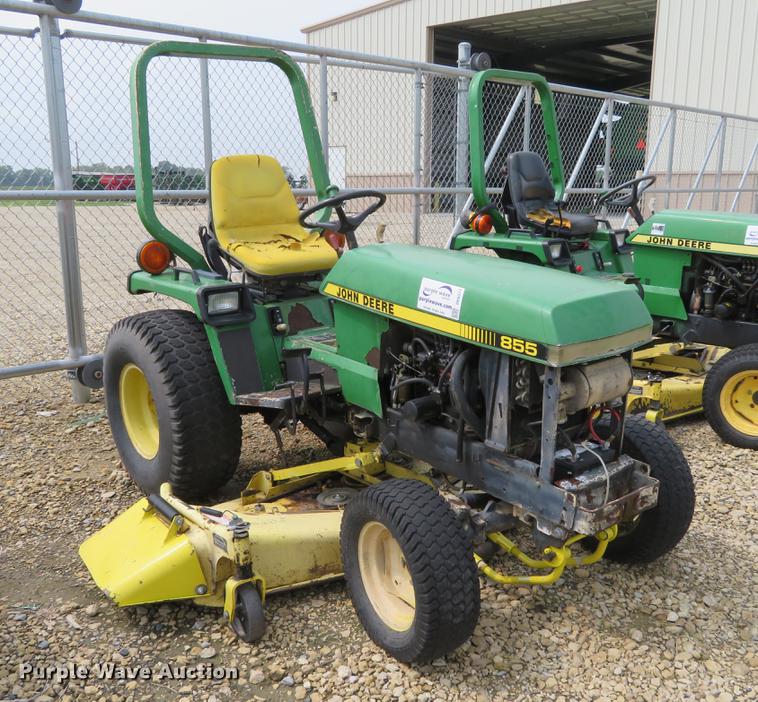 image for item DE6377 John Deere 855 utility tractor