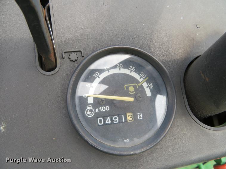 image for item DE6377 John Deere 855 utility tractor